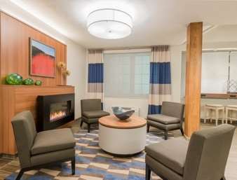 Microtel Inn & Suites By Wyndham Altoona Interiør billede